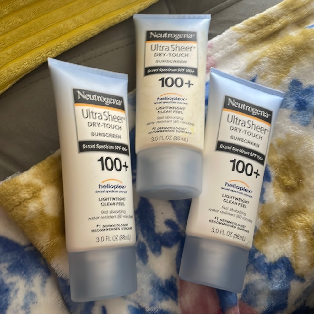 Neutrogena ultra sheen dry touch sunscreen 100+ Helioplex lightweight 3 oz 88ml